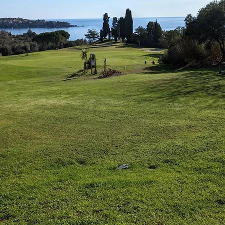 Village Cap Esterel, P2 Face Golf Et Apartmán Saint-Raphaël